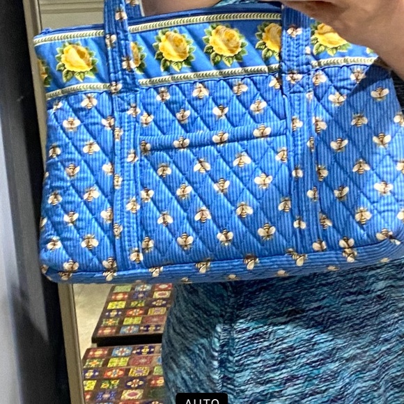 Vera Bradley Shoulder Bag - Picture 7 of 9